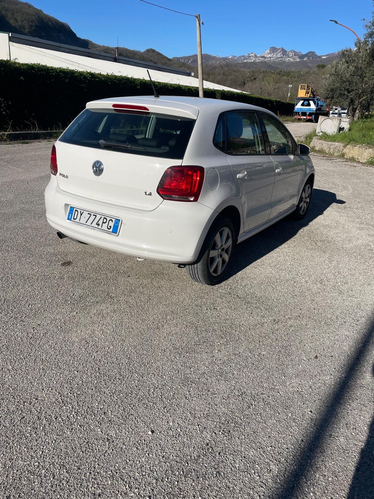 Volkswagen Polo 1.4 DSG 5 porte Highline