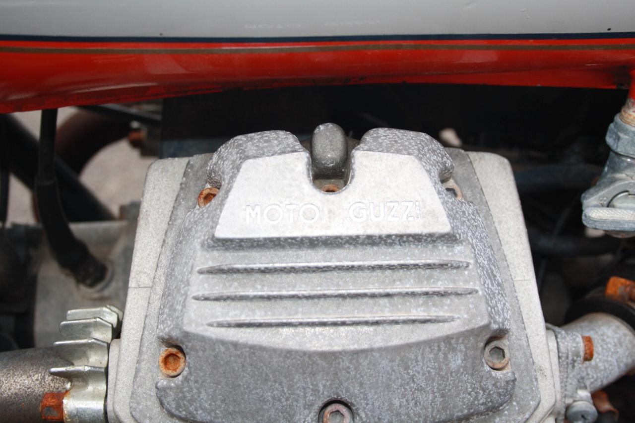 Moto Guzzi V 35 C del 1984 - ATTIVATA ISCRIZIONE FMI