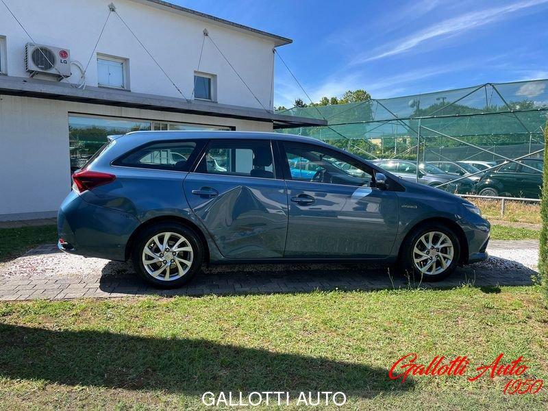 Toyota Auris Touring Sports 1.8h Business cvt
