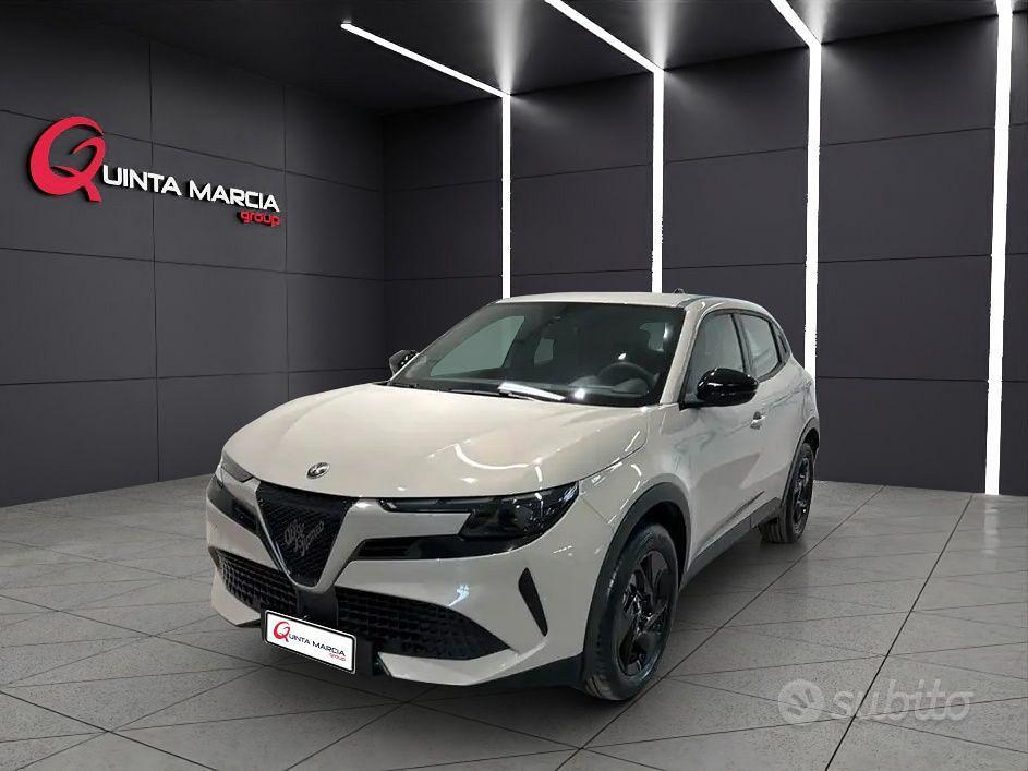 Alfa Romeo Junior 1.2 136 cv HYBRID eDCT SPECIALE