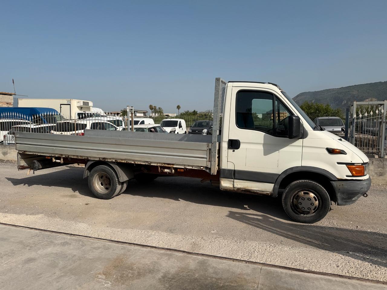 IVECO DAILY 2002 2.8 DIESEL 106 CV