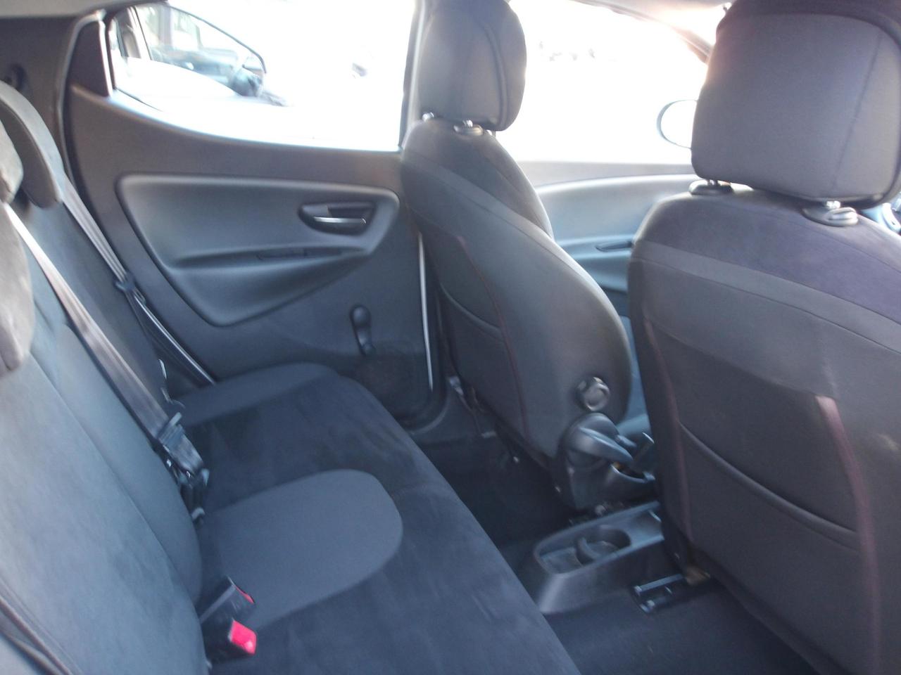 Lancia Ypsilon 5 Porte Ypsilon 1.3 mjt Silver s&s 95cv