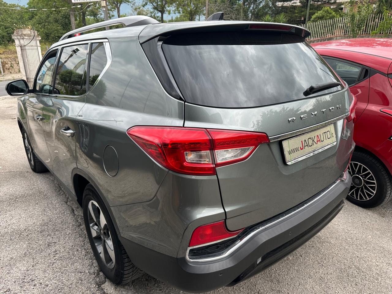 Ssangyong REXTON 2.2 4WD Dream aut.