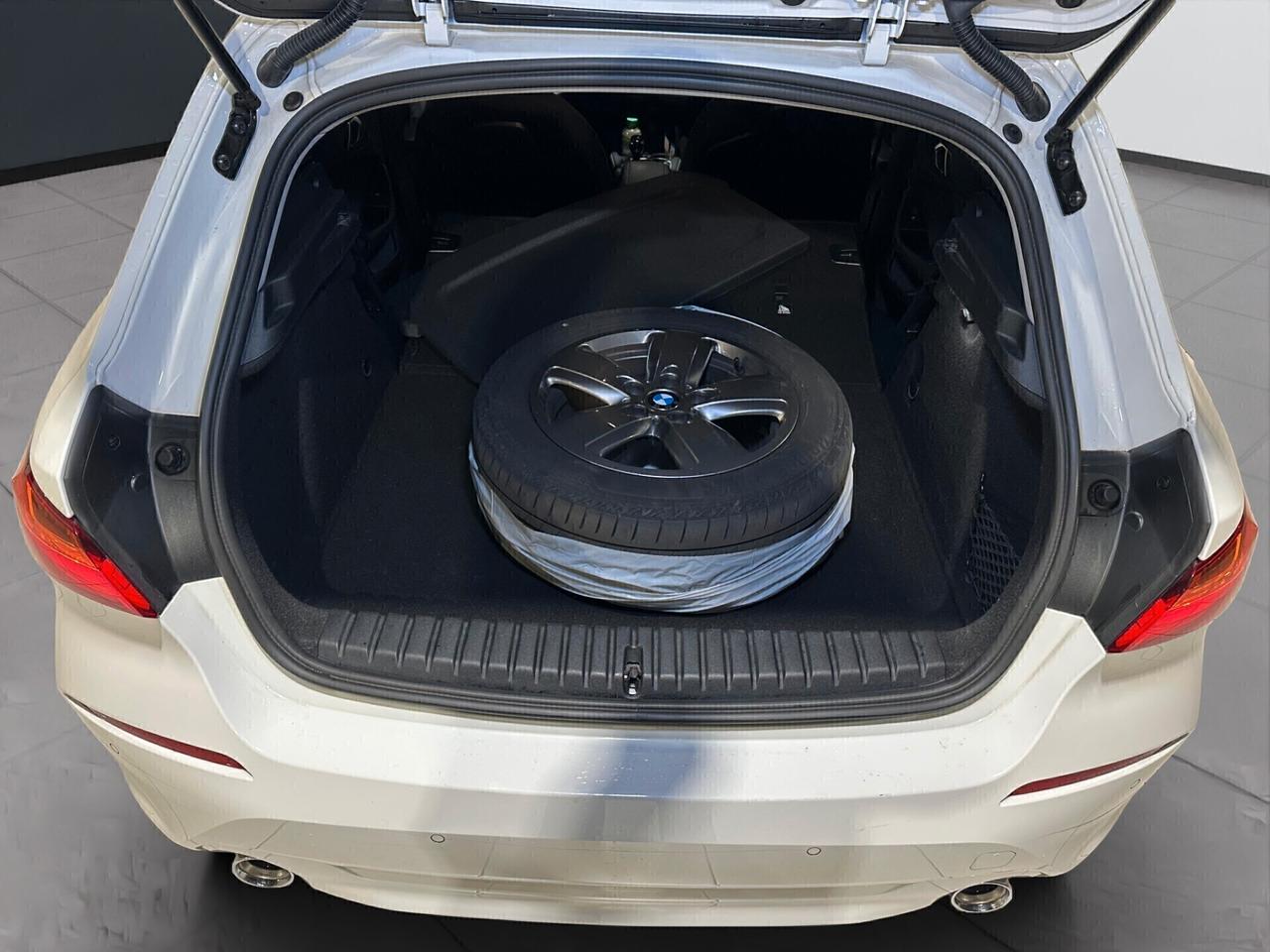 Bmw 118d 5p. Business Advantage iva esposta