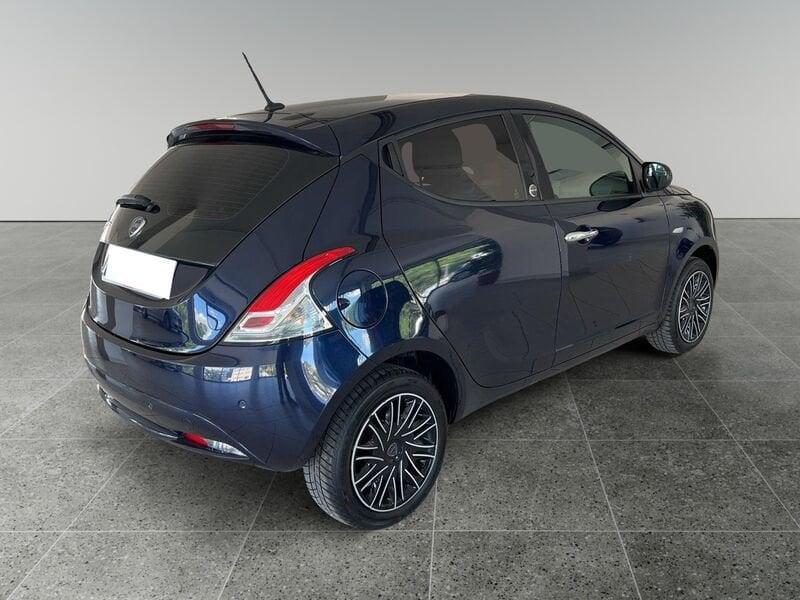 Lancia Ypsilon 1.2 69 CV 5 porte GPL Ecochic Gold