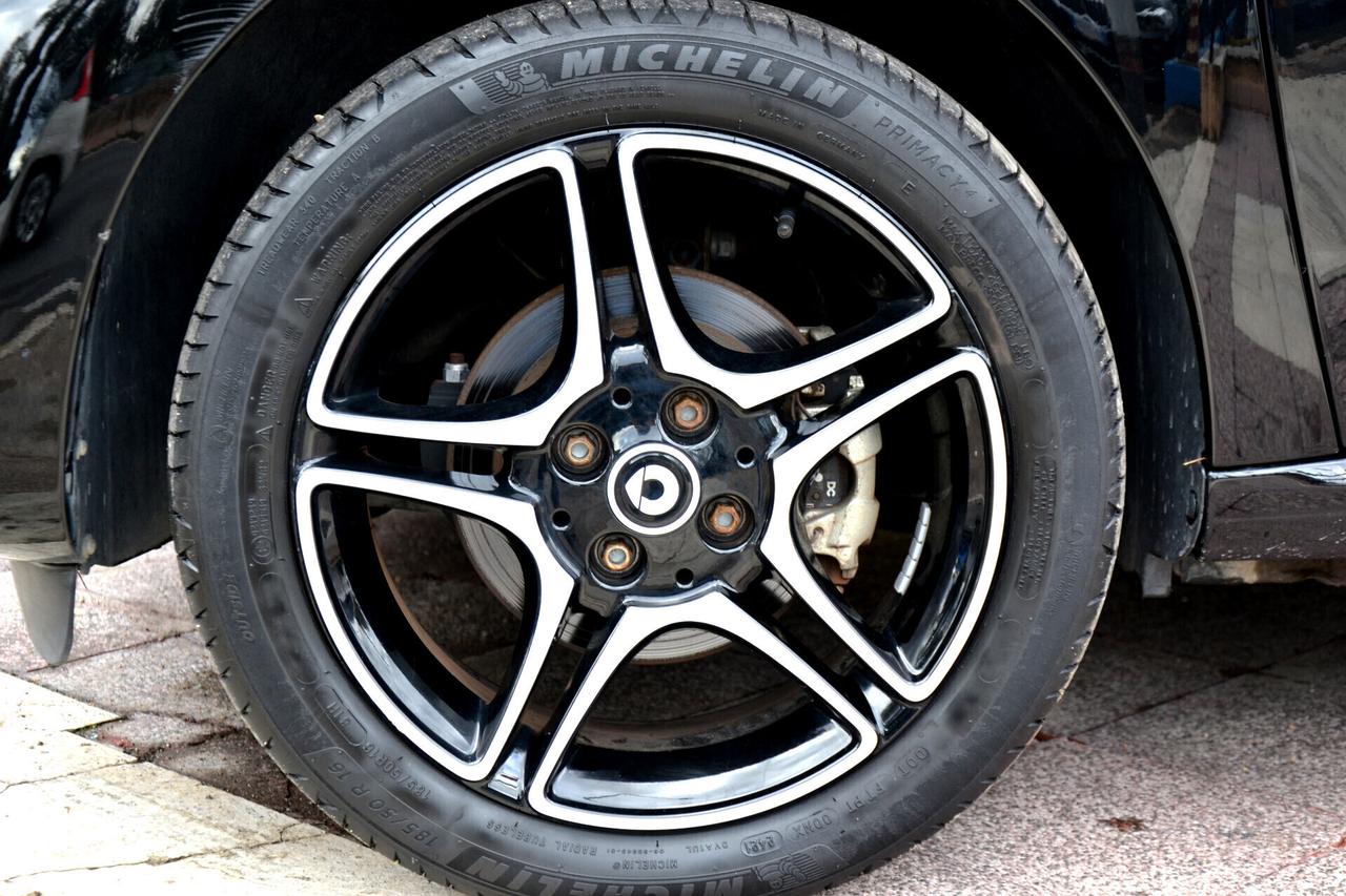 Smart ForFour EQ PULSE **CARICA RAPIDA**PREZZO REALE**RCAM