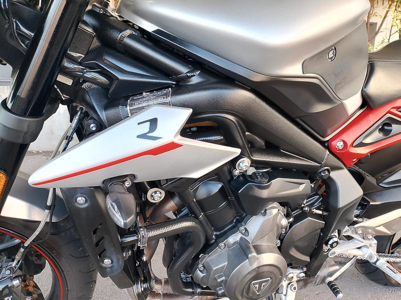 Triumph Street Triple 765 R