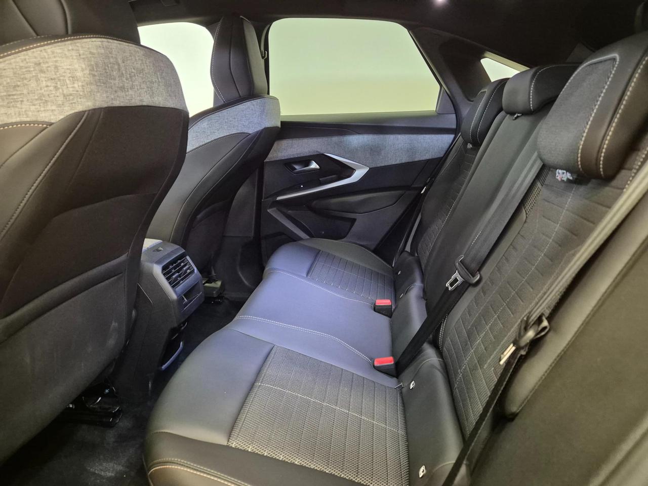Peugeot 3008 1.2 hybrid Allure 145cv e-dcs6 IN PROMO