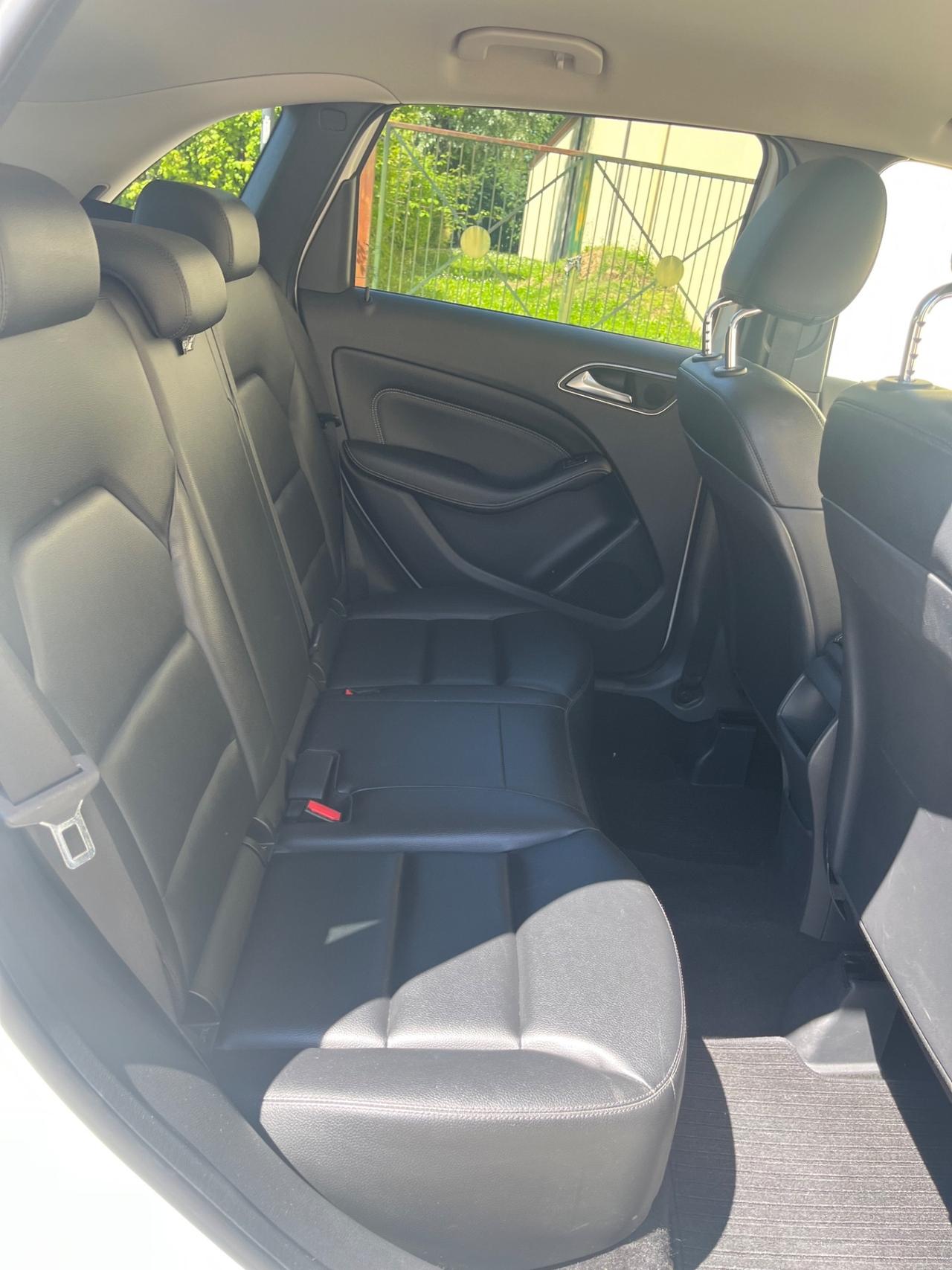 Mercedes-benz B 200 CDI BlueEFFICIENCY Premium