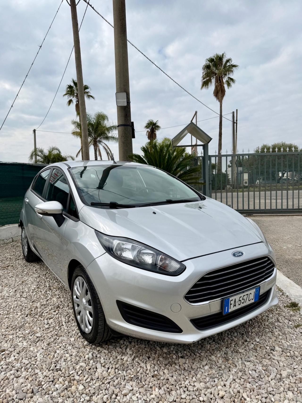 Ford Fiesta 1.5 TDCi 75CV 5 porte