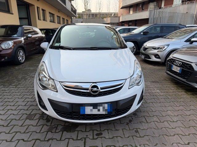OPEL Corsa 1.2 3 porte b-color