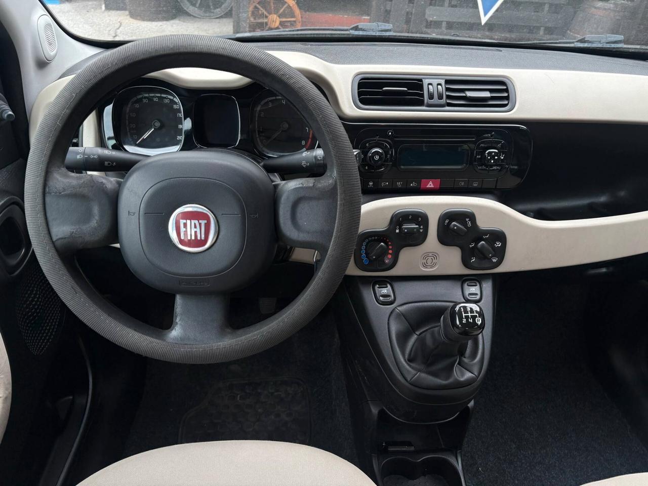 Fiat Panda 1.2 Lounge E5b