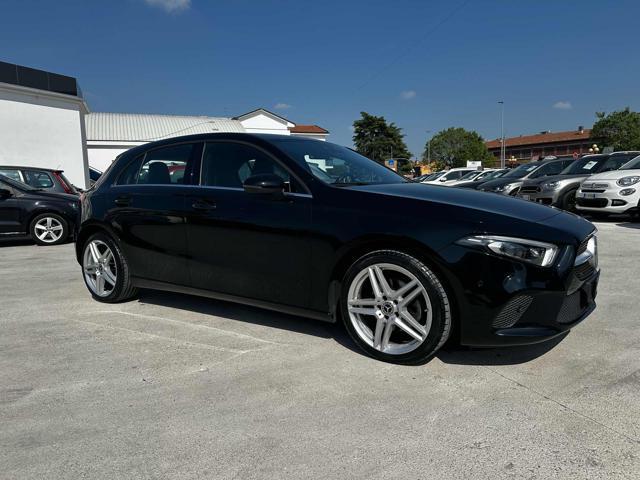 MERCEDES-BENZ A 200 Automatic Sport