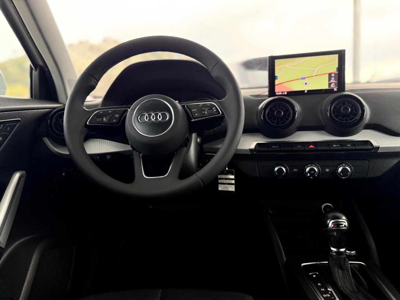 AUDIQ2 1.6 TDI S tronic *NAVI