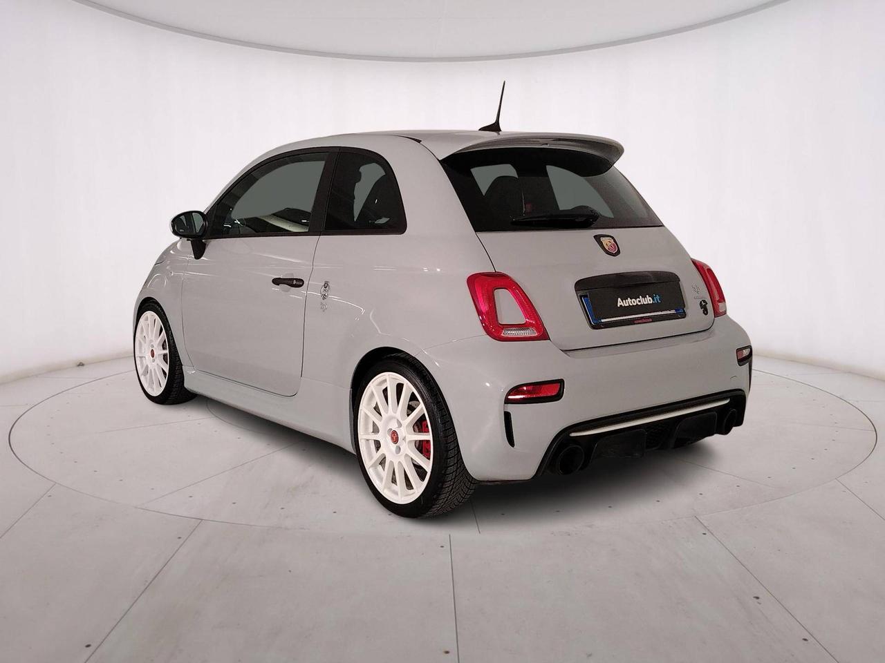 Abarth 500 595 1.4 t-jet esseesse 180cv