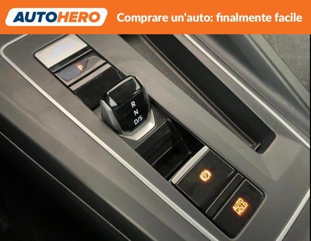 VOLKSWAGEN Golf 1.0 eTSI EVO DSG Life