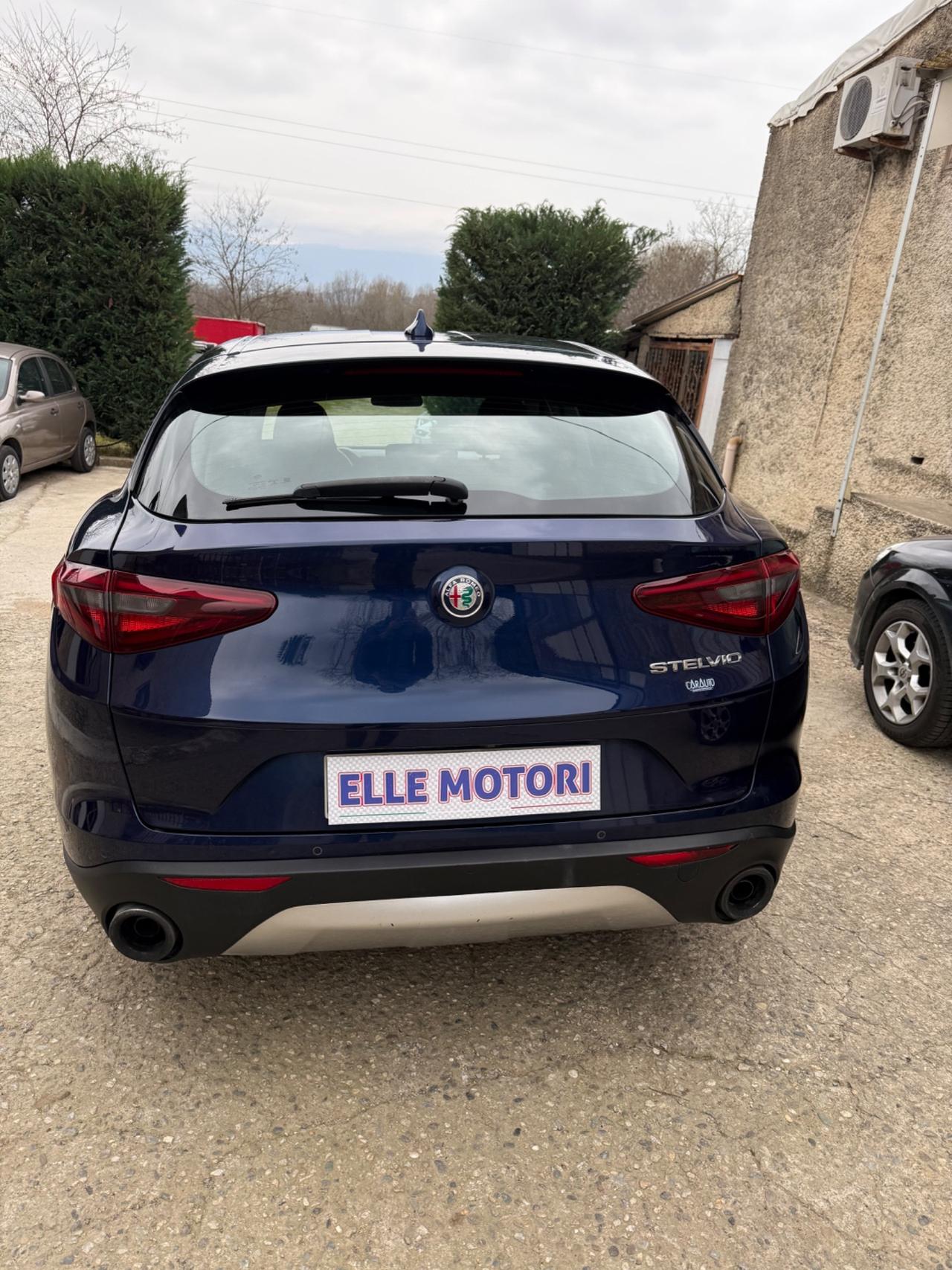 Alfa Romeo Stelvio 2.2 Turbodiesel 160 CV AT8 RWD Business