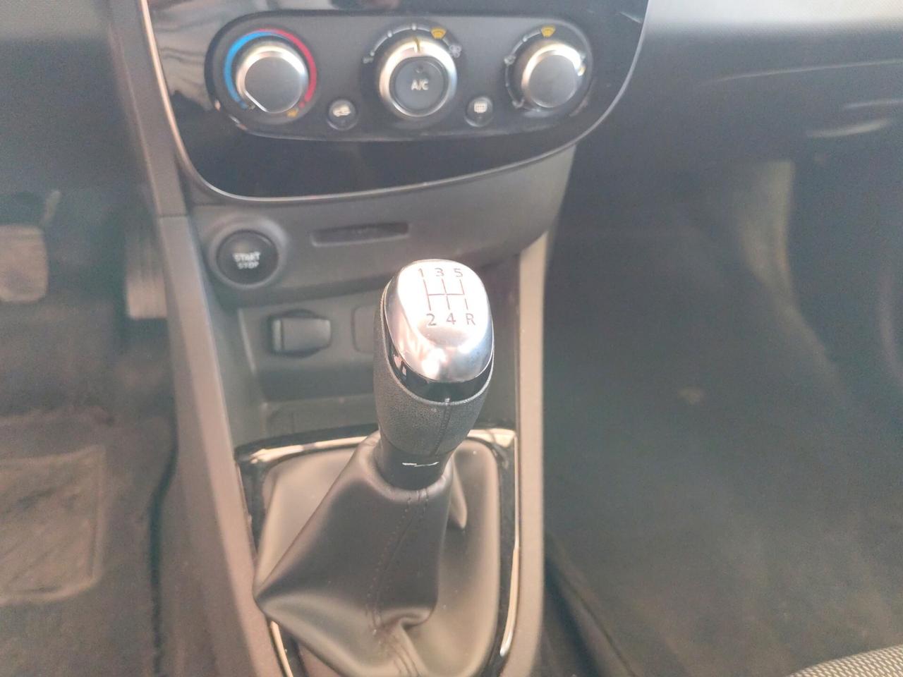 Renault Clio TCe 12V 90 CV GPL 5 porte Moschino Life