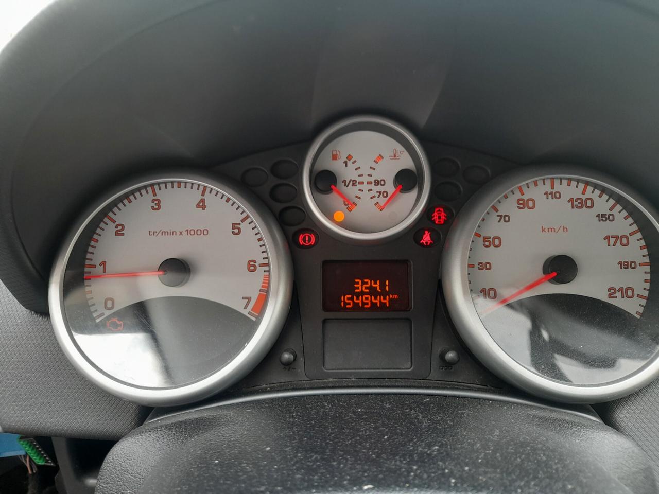 Peugeot 207 1.4 8V 75CV 5p. X Line