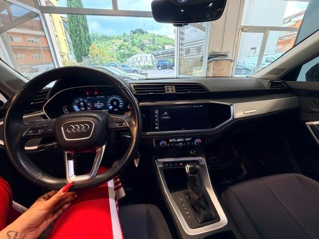 Audi Q3 35 TDI SPORTBACK S tronic Identity Black