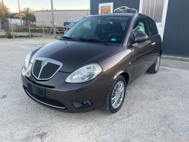 Lancia Ypsilon 1.2 Platino 2010