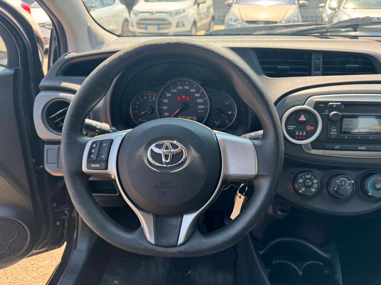 Toyota Yaris 1.0 5 porte Active - NEOPATENTATI 2012