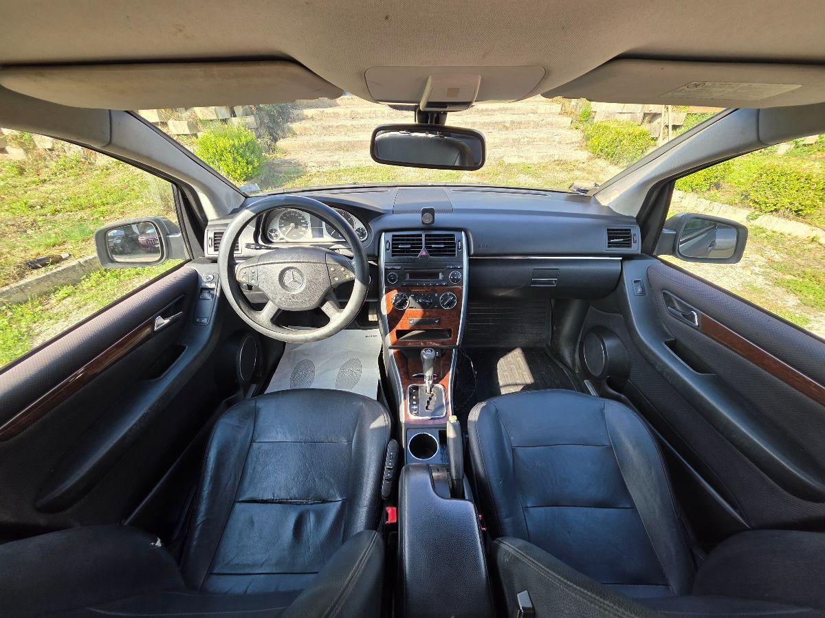 MERCEDES CLASSE B 180 METANO 2012 OK NEOPATENTATI
