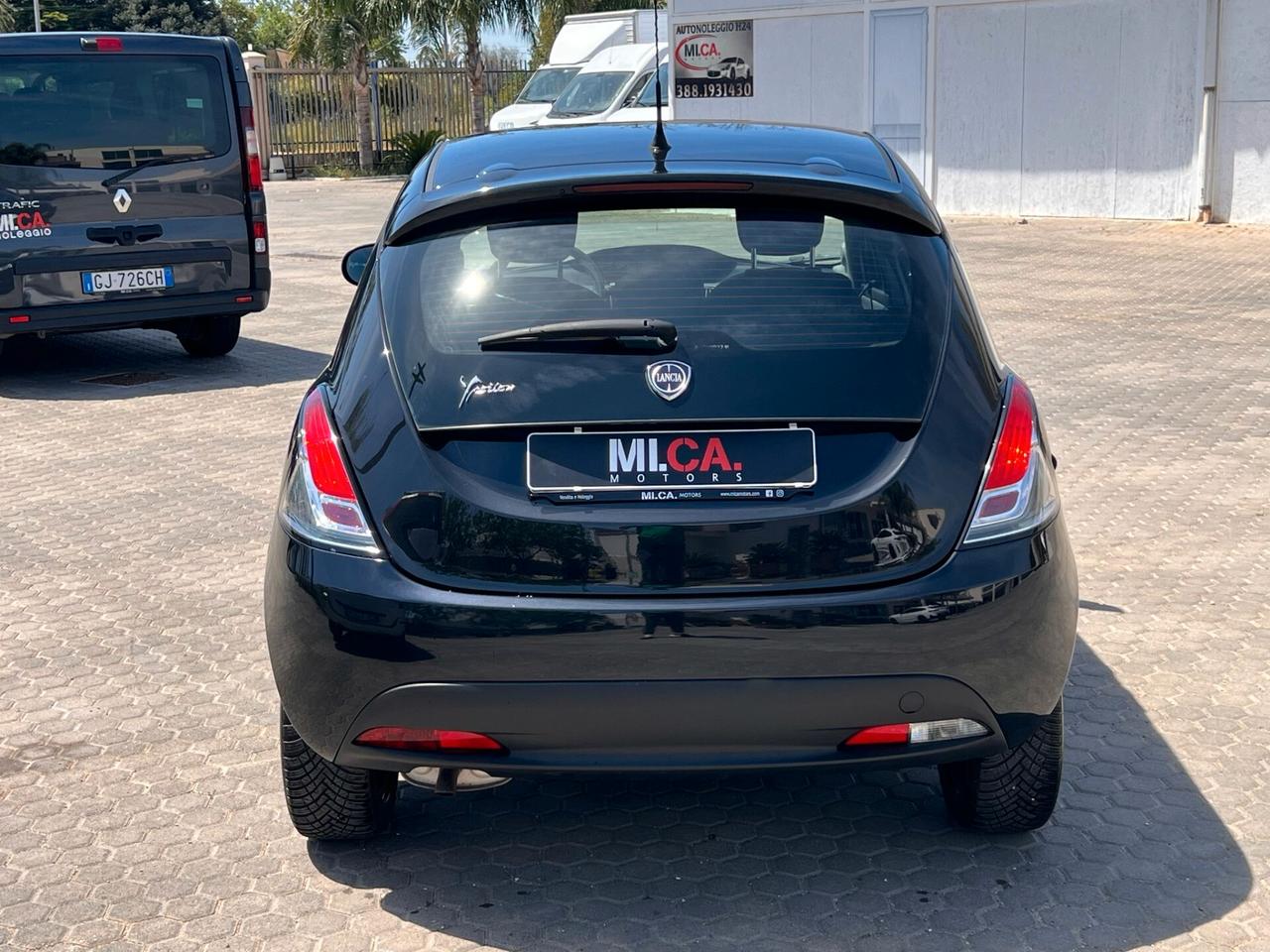 Lancia Ypsilon 1.2 69 CV 5 porte GPL Ecochic Elefantino Blu
