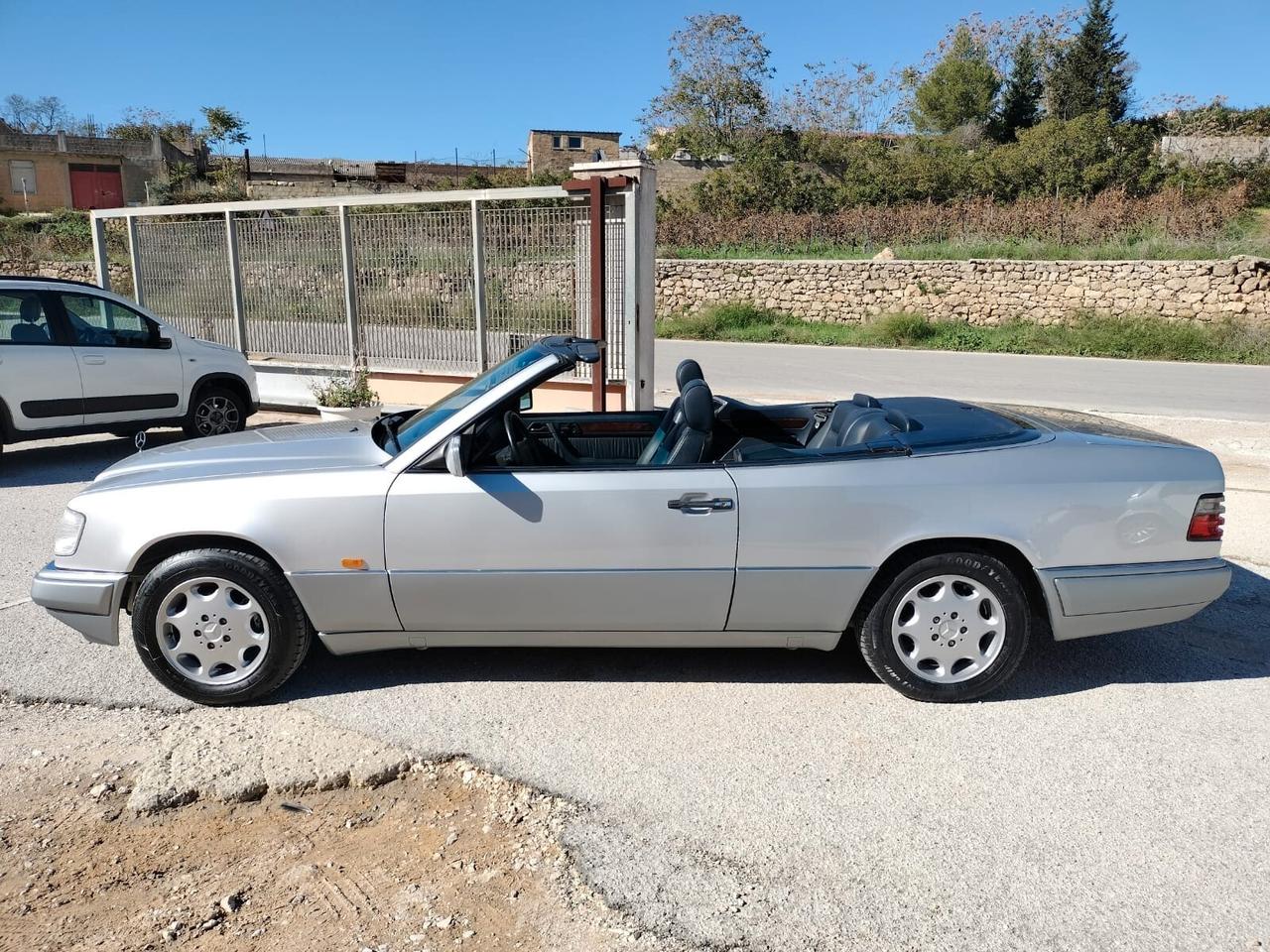 Mercedes-benz E-Series E 200 cat Cabriolet