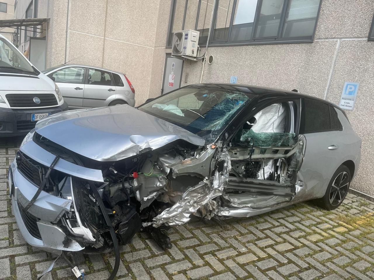 Opel Astra INCIDENTATA