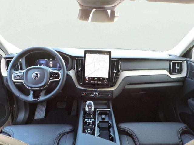VOLVO XC60 B5 (benzina) AWD ULTRA DARK AUTOMATICA AZIENDALE