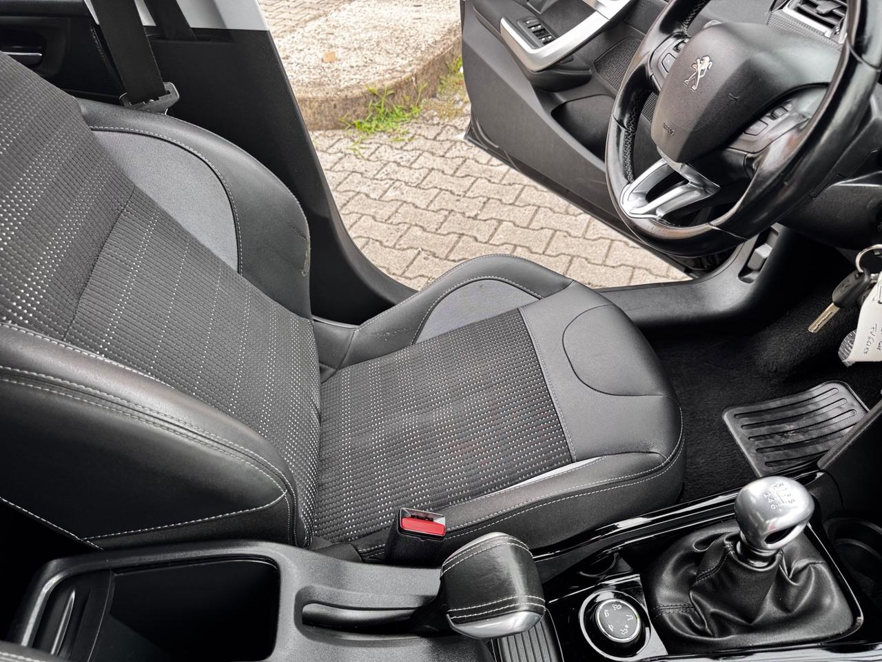 Peugeot 2008 BlueHDi 100 neopatentati euro 6b
