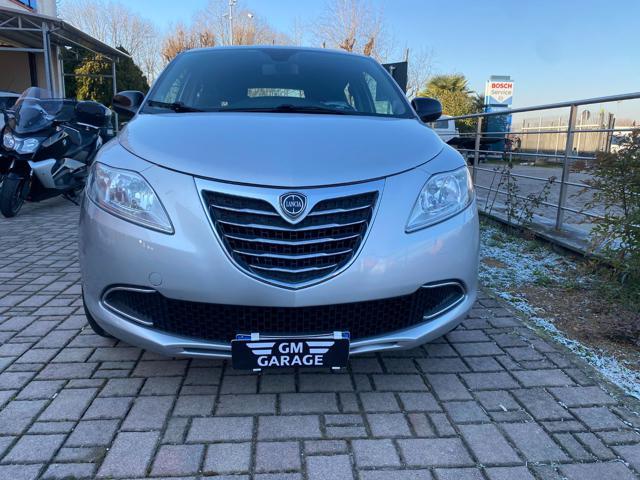 LANCIA Ypsilon 1.2 69 CV 5 porte Gold