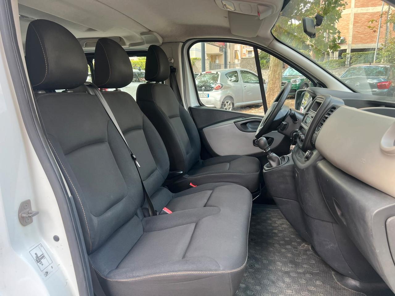 Renault Trafic T29 1.6 dCi 125CV 9 POSTI PL-TN