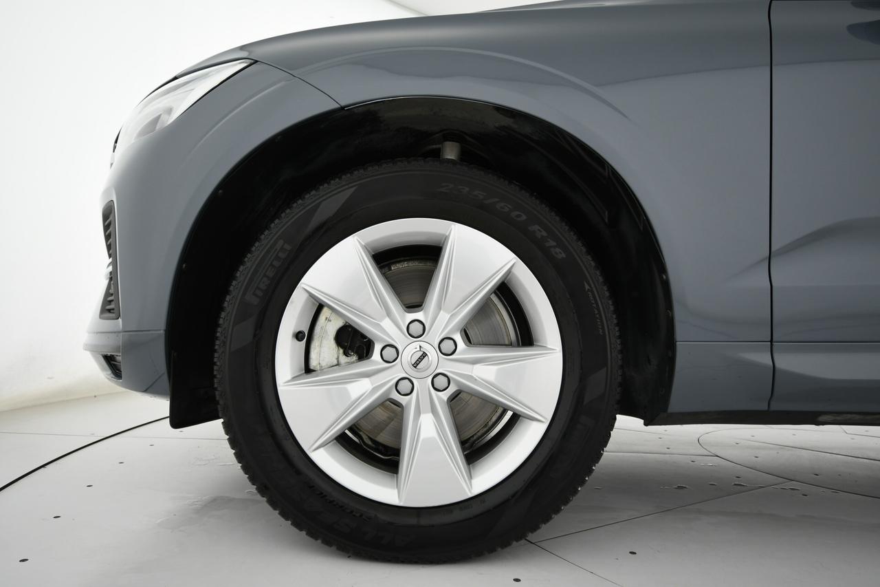 VOLVO XC60 2.0 b4 Momentum awd auto CAMERA+APP CONNECT+FULL LED