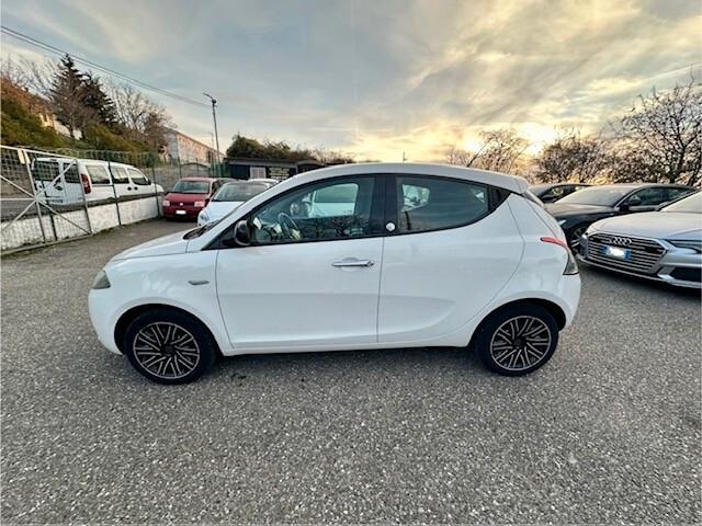 Lancia Ypsilon 1.2 69 CV 5 porte GPL Ecochic Gold