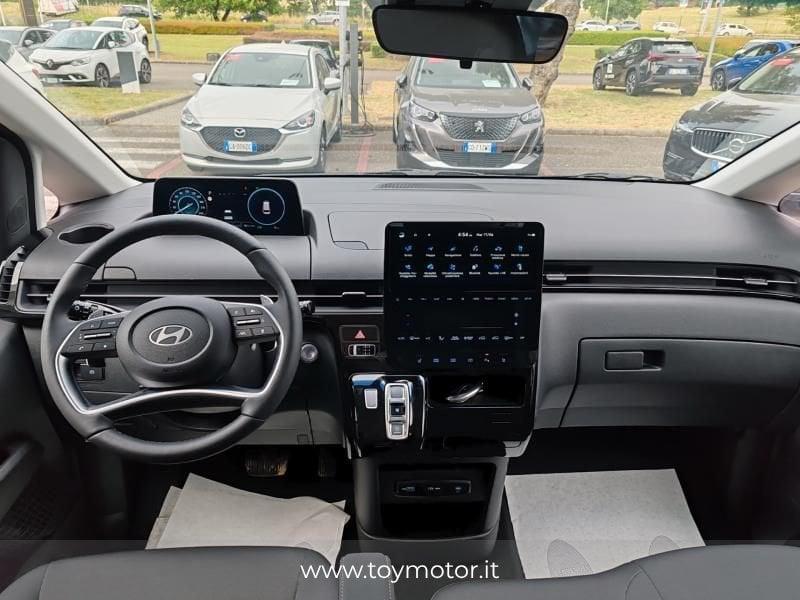 Hyundai Staria 1.6 HEV AT 2WD 9 posti Wagon