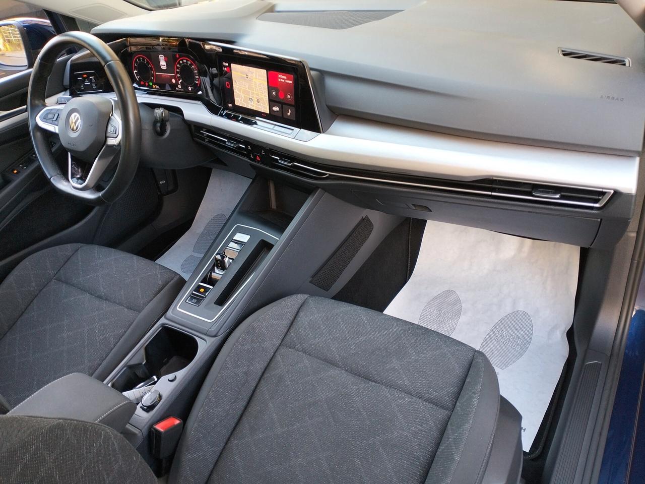 Volkswagen Golf 1.0 eTSI EVO DSG Life * IVA ESPOSTA *