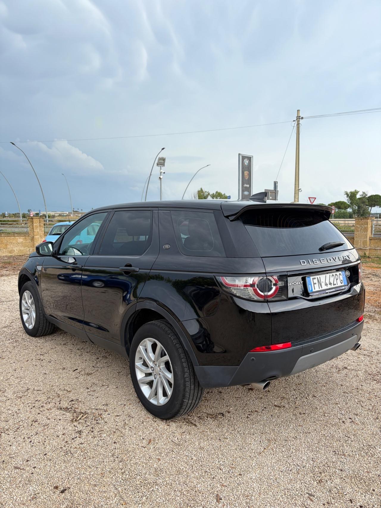Land Rover Discovery 2.0 TD4 150 cv full