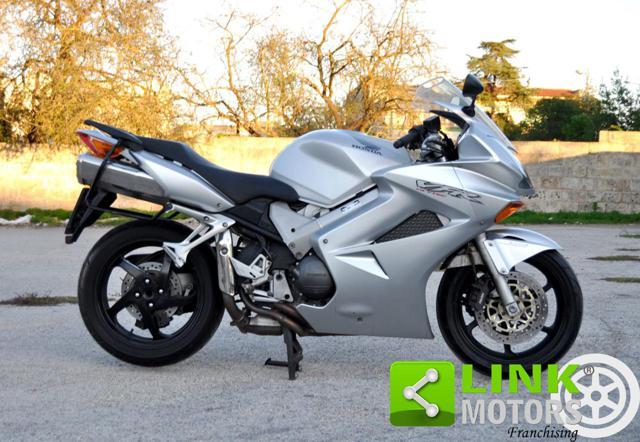 HONDA VFR 800 V4 V Tech 2003