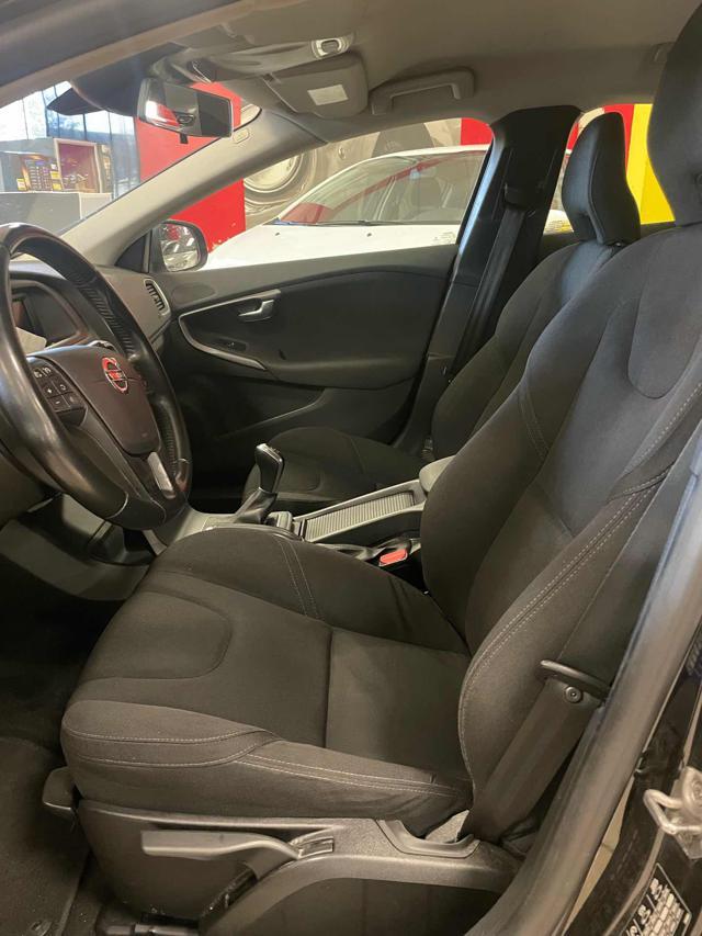 VOLVO V40 D2 'eco' Kinetic E6