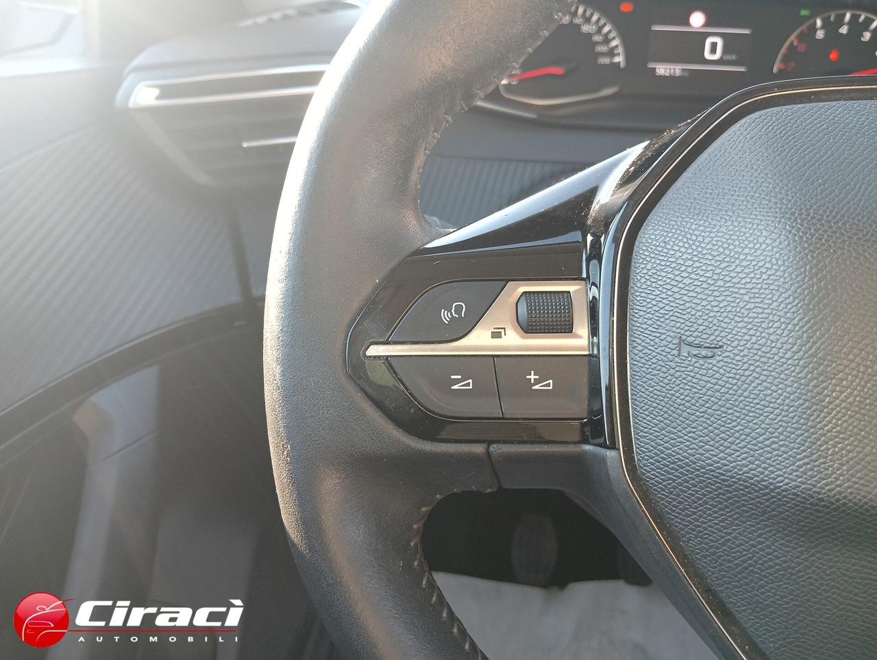 Peugeot 2008 PureTech 100 Active Pack