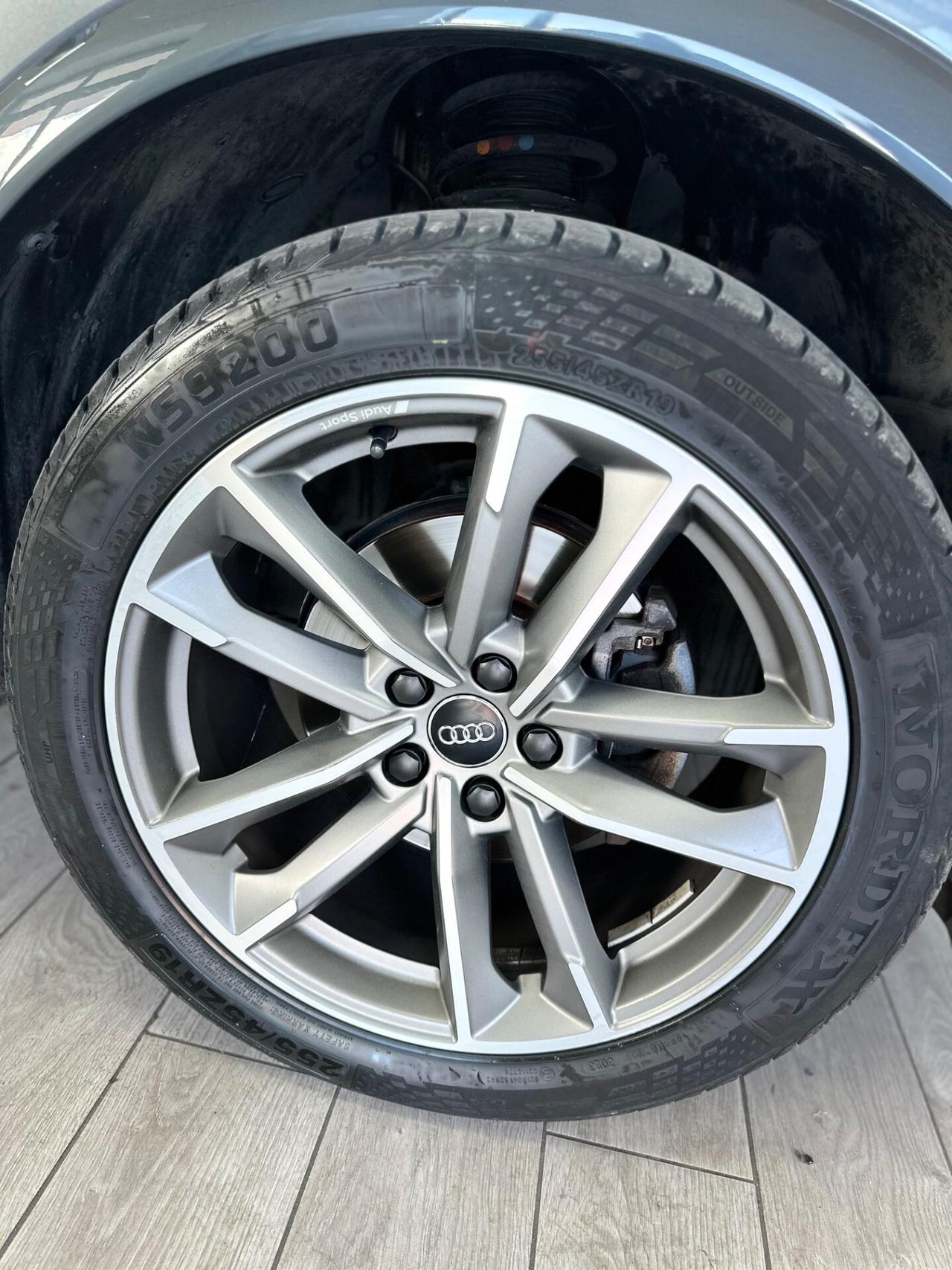 Audi Q3 35 TDI S tronic line edition