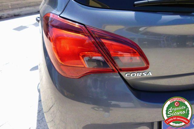 OPEL Corsa 1.2 5 porte Cosmo