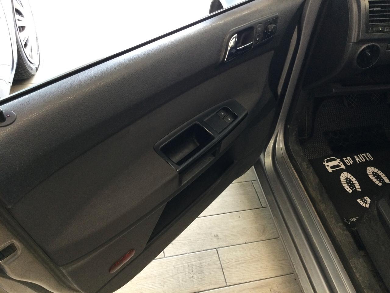 Volkswagen Polo 1.2/64CV 12V 5p. Trendline