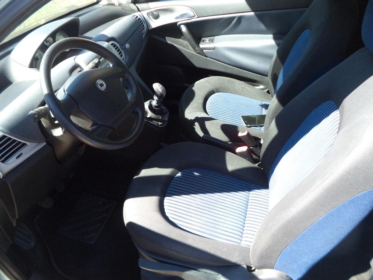 Lancia Ypsilon 1.2 Oro Plus OK NEOPATENTATI SOLO 69000 KM NO FUMATORE