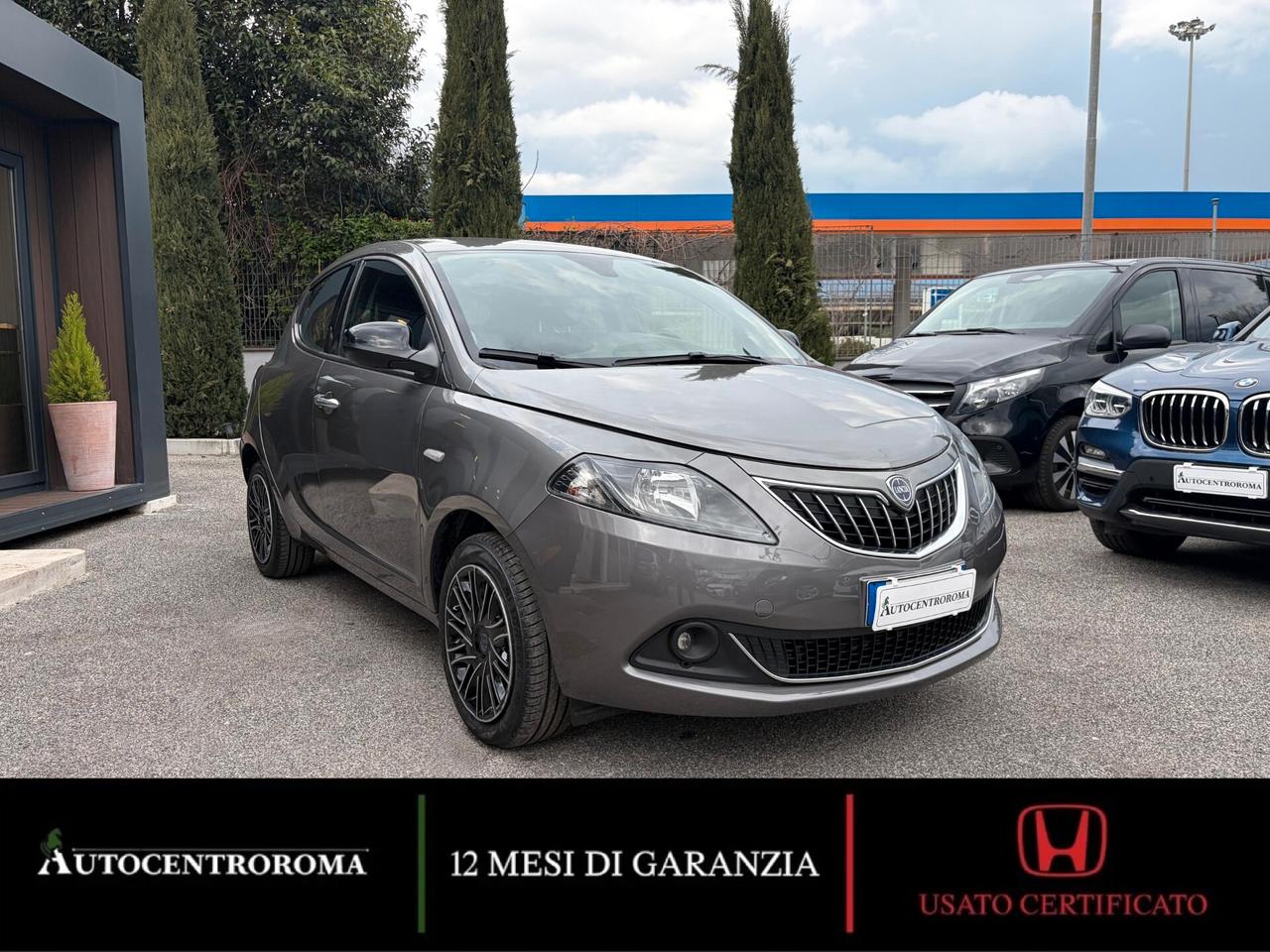 Lancia Ypsilon 1.0 FireFly 5 porte S&S Hybrid Alberta Ferretti