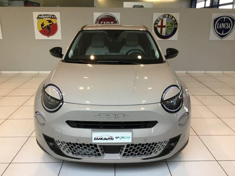 FIAT 600 1.2 Hybrid 110cv La Prima II