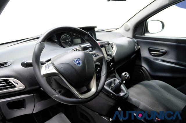 LANCIA Ypsilon 1.2 69 CV 5 PORTE GPL ECOCHIC GOLD NEOPATENTATI