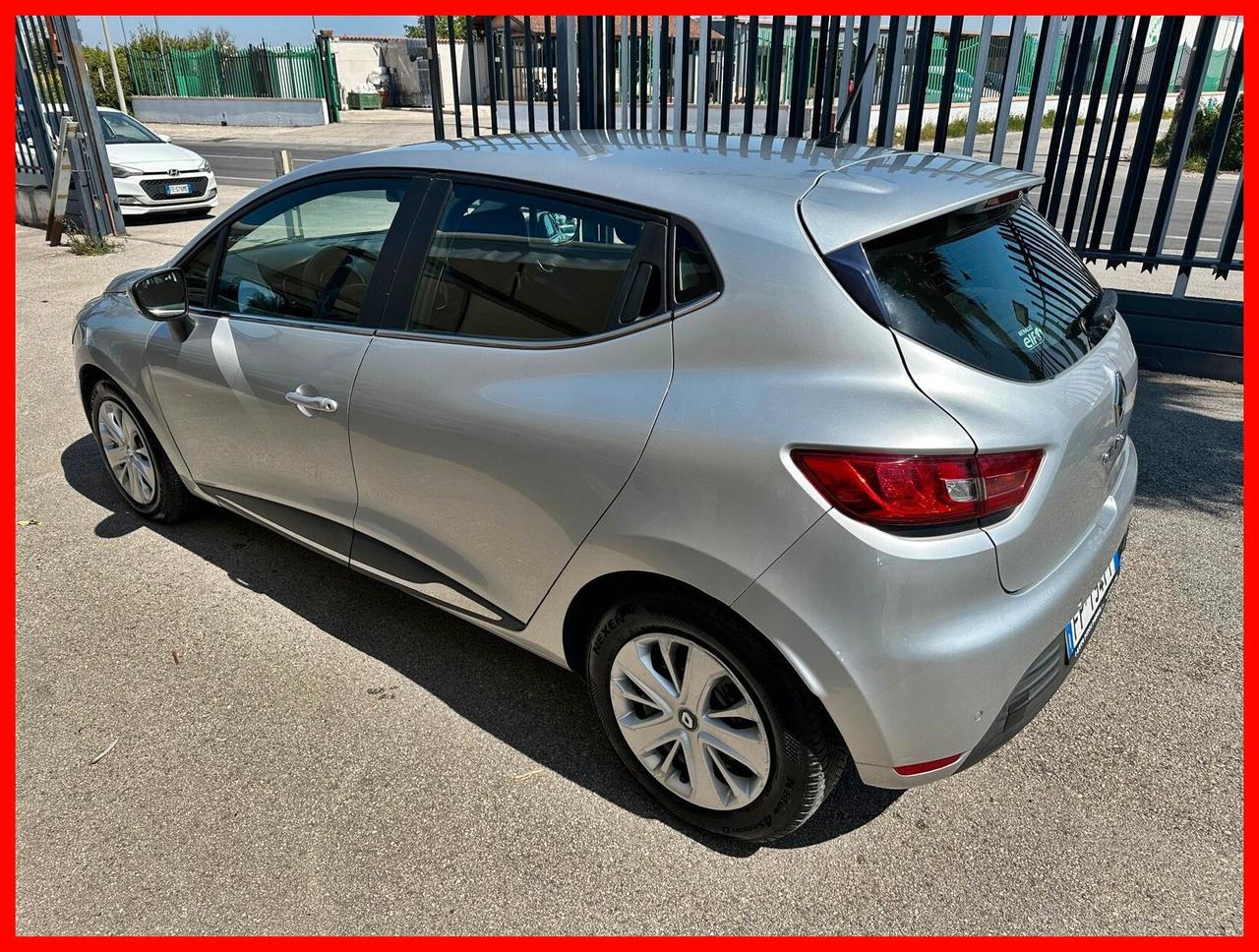 Renault Clio dCi 8V 75 CV 5 porte Duel